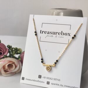 Minimal Mangalsutra (SM)