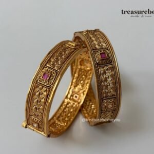 Antique gold plated bangles set